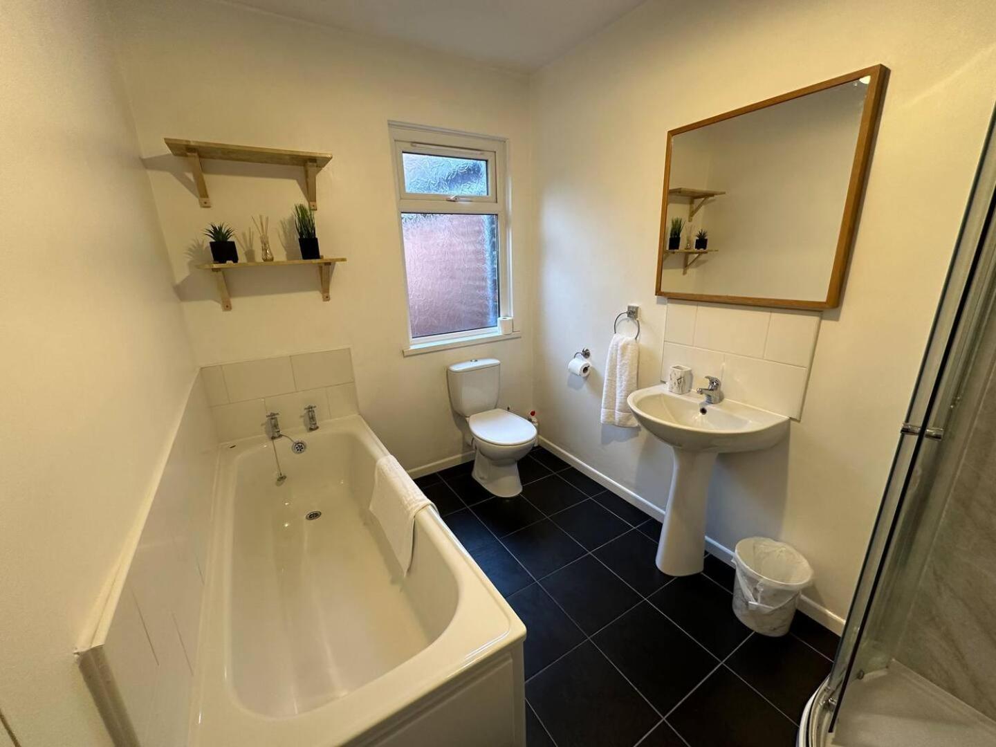 2Br Stylish Ormeau Road House Villa Belfast Exterior foto